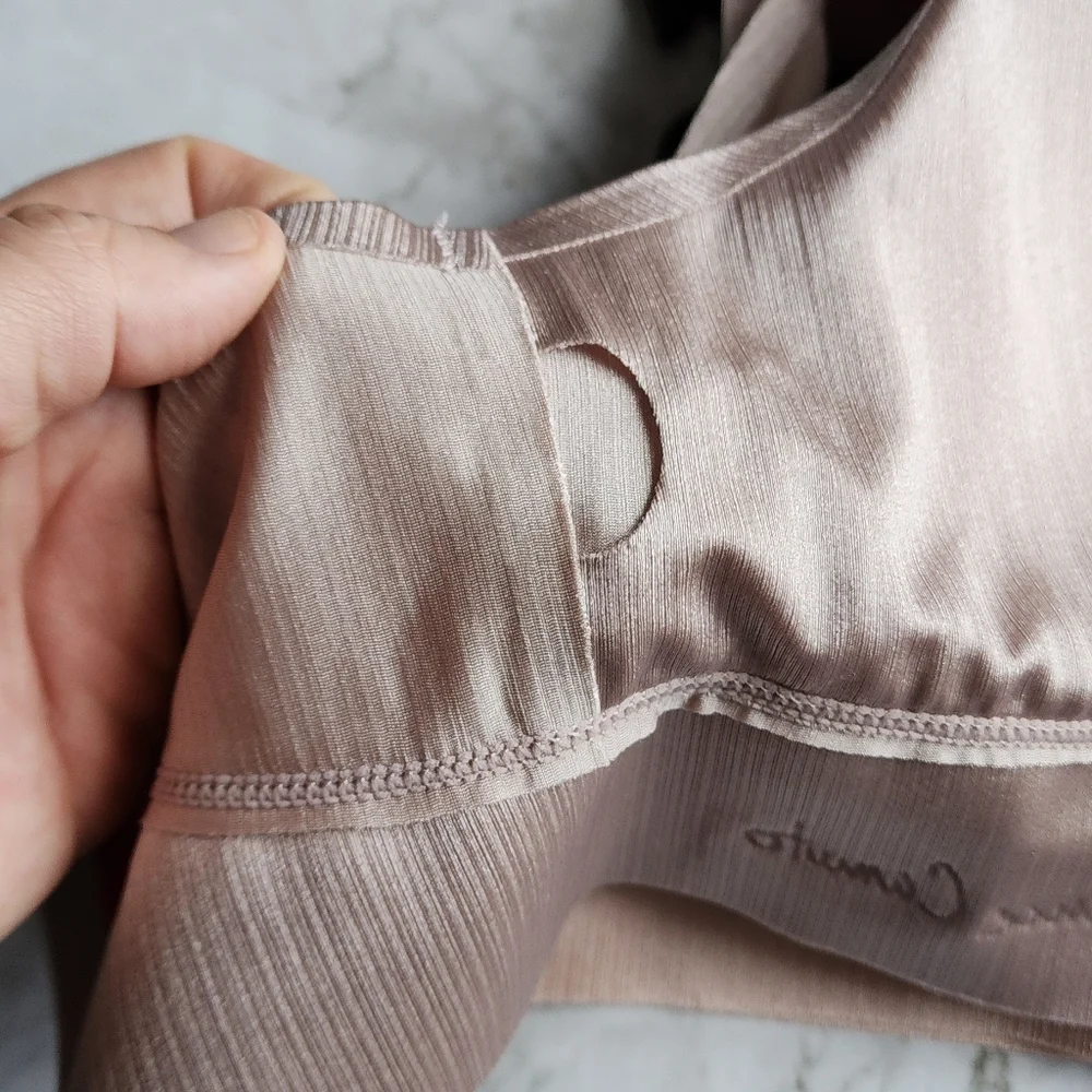 2 Pack Vince Camuto Bras, Sexy Push Up Wireless Free, Size L, NWT